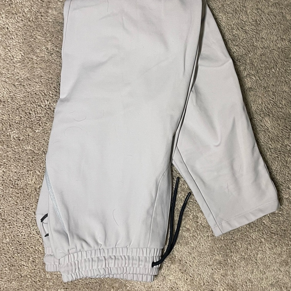 Men’s Light Gray Jogger Pants